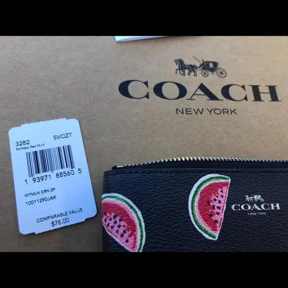 🍉New Coach Watermelon Print Corner Zip Wristlet🍉 - Picture 10 of 15